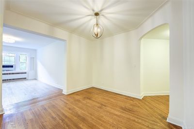 B34 - 77-12 35 Avenue, Home with 1 bedrooms, 1 bathrooms and null parking in Jackson Heights NY | Image 3