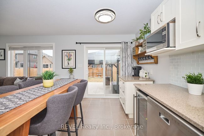 91 Roselawn Cres, House attached with 2 bedrooms, 4 bathrooms and 1 parking in Welland ON | Image 9