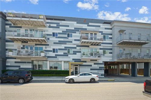 208-8616 Oak St, New Orleans, LA, 70118-1262 | Card Image