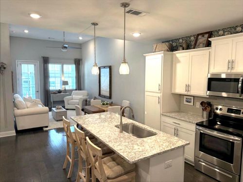 800 Vintage Green Ln, Franklin, TN, 37064-2333 | Card Image