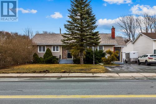 133 Smallwood Dr, House with 3 bedrooms, 2 bathrooms and null parking in Mount Pearl NL | Card Image