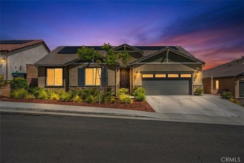 16647 Evelyn Pl, Lake Elsinore, CA, 92530-1246 | Card Image