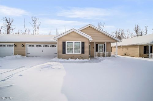 b-330 Woodland Way, Jefferson, OH, 44047 | Card Image