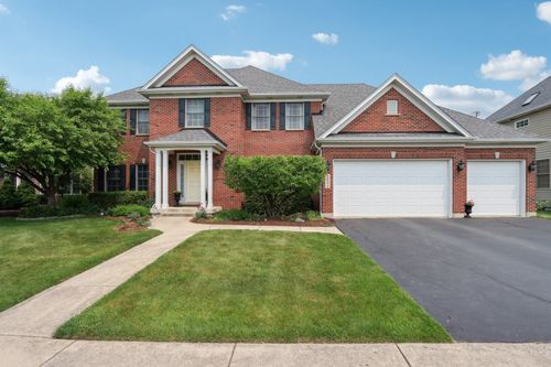 40W612 Blue Lake Cir N, Campton Hills, IL, 60175-7659 | Card Image