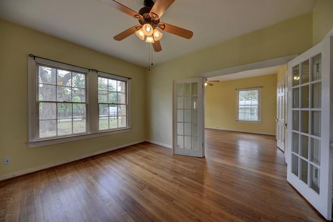 Sitting area off primary bedroom | Image 16