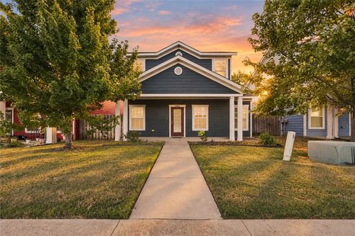2402 Sw Juniper Ave, Bentonville, AR, 72713-8860 | Card Image