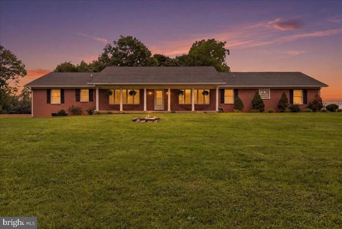 5896 Winchester Ave, INWOOD, WV, 25428-4515 | Card Image