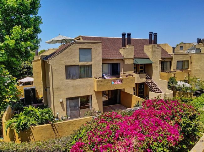 7 - 25712 Le Parc, Condo with 2 bedrooms, 2 bathrooms and 2 parking in Lake Forest CA | Image 30
