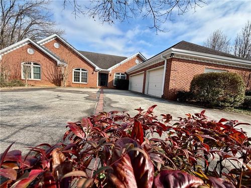 5729 Masters Ct, Stone Mountain, GA, 30087-5290 | Card Image