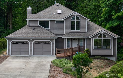 976 Ne Milton Ct, Bremerton, WA, 98311-8864 | Card Image