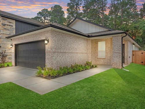 1749 Succotash Oak Ct, Conroe, TX, 77304-5418 | Card Image
