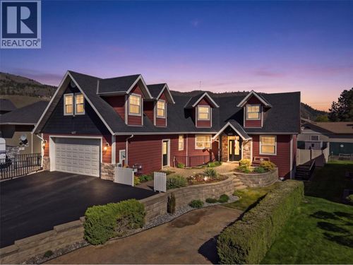 662 Harrington Rd, Kamloops, BC, V2B6T7 | Card Image
