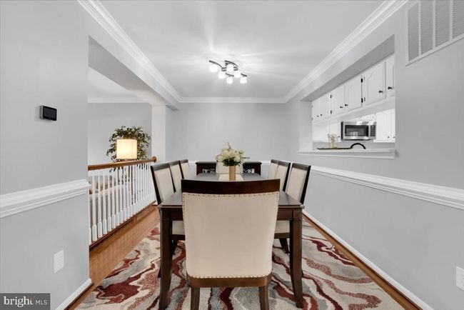 7523 Westmore Dr, Townhouse with 3 bedrooms, 4 bathrooms and null parking in SPRINGFIELD VA | Image 8
