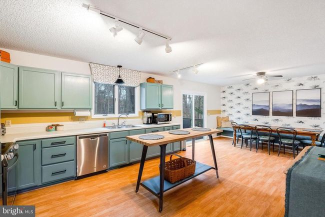 375 Alleghany Dr, House other with 3 bedrooms, 3 bathrooms and null parking in MCGAHEYSVILLE VA | Image 8