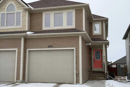 2805 12 Ave, Wainwright, AB, T9W0A5 | Card Image