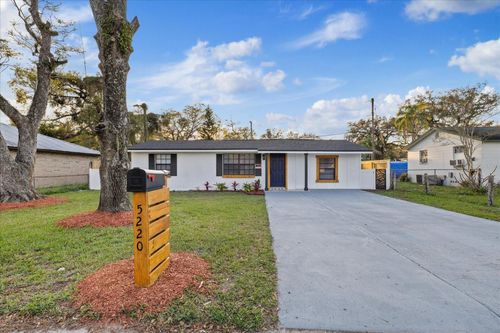 5220 Pine St, SEFFNER, FL, 33584-4493 | Card Image