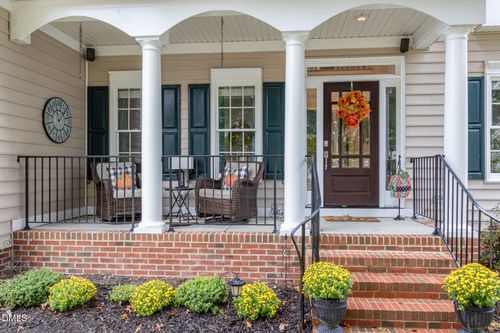 5713 Beargrass Ln, Raleigh, NC, 27616-5765 | Card Image