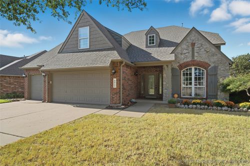 4012 W Kent St, Broken Arrow, OK, 74012-8750 | Card Image