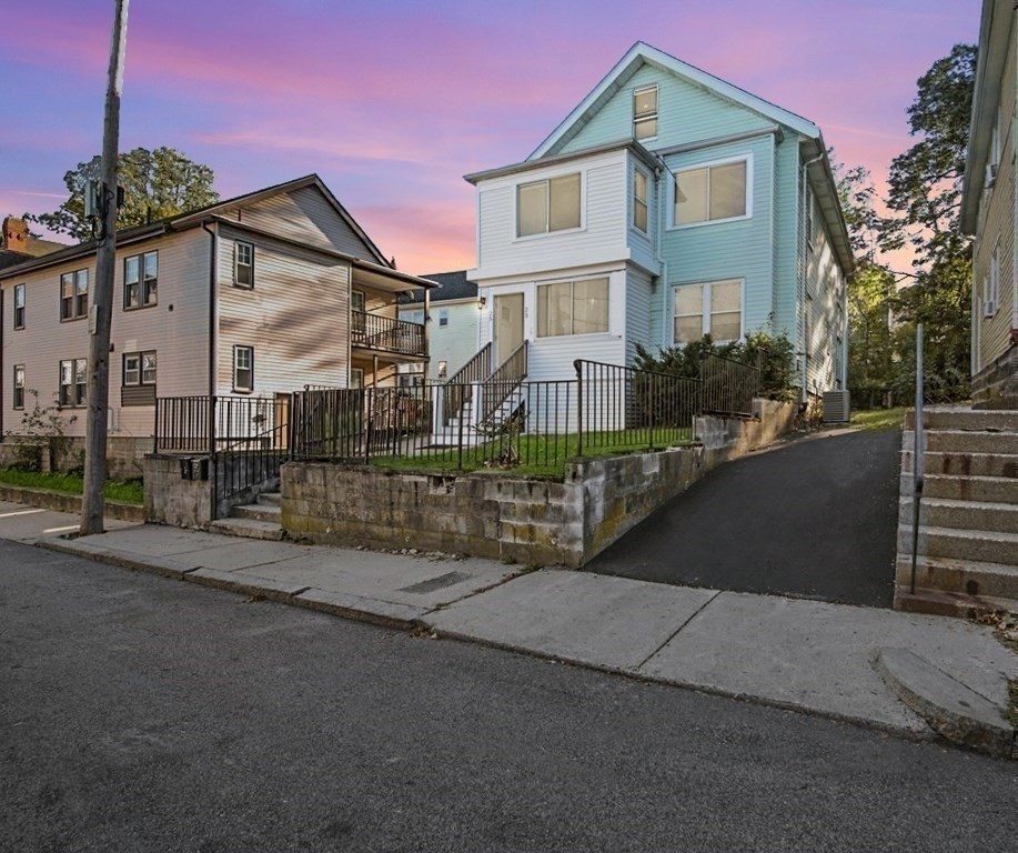 23 2325 Rockledge St, For Rent in Boston Zoocasa