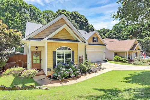 13929 Hastings Farm Rd, Huntersville, NC, 28078-7453 | Card Image