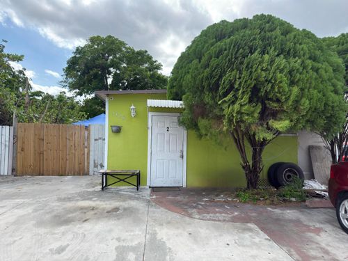1320 Sw 131st Pl, Miami, FL, 33184-2047 | Card Image