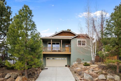 2112 Nw Black Pines Pl, Bend, OR, 97703-1678 | Card Image