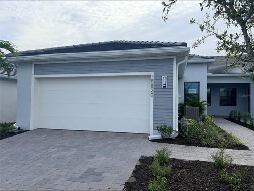 18820 Indian Rock Pl, LAKEWOOD RANCH, FL, 34211-2928 | Card Image