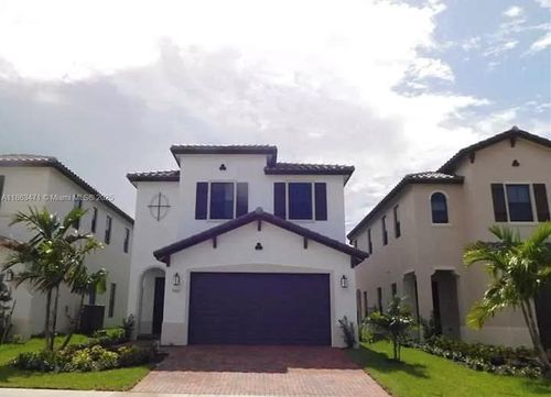 9861 W 34th Ave, Hialeah, FL, 33018-2016 | Card Image