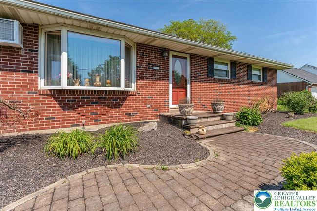 3324 Golf Course Rd, House other with 3 bedrooms, 2 bathrooms and null parking in Allentown PA | Image 6