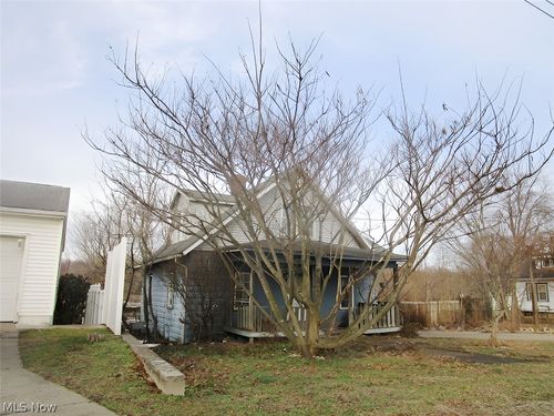804 Hocking Rd, Belpre, OH, 45714-1538 | Card Image