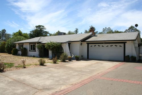 6990 Cowan Ct, Anderson, CA, 96007-9531 | Card Image