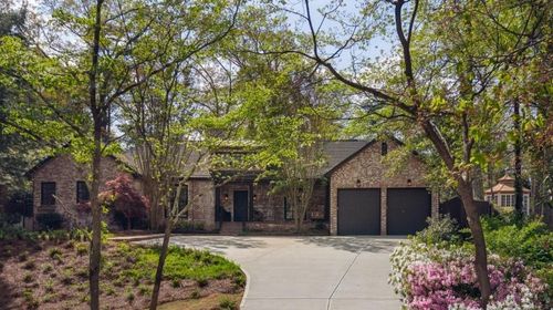 3220 W Andrews Dr Nw, Atlanta, GA, 30305-2048 | Card Image