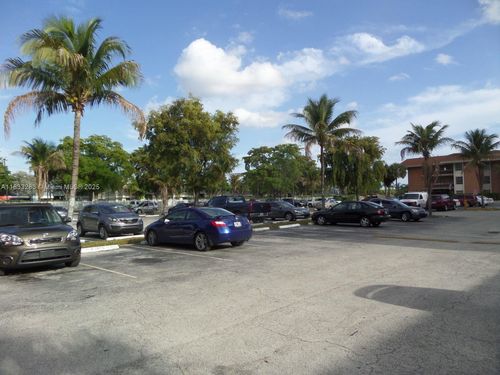 apt-c4002-17530 Nw 68th Ave, Hialeah, FL, 33015-4095 | Card Image