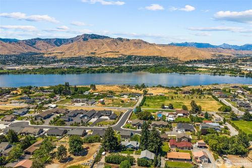 3113 Nw Delcon Ct, East Wenatchee, WA, 98802-8449 | Card Image