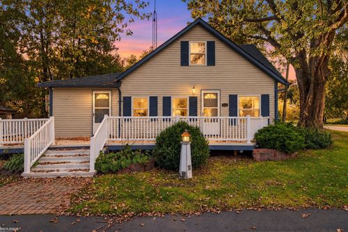 7420 Birchcrest Rd, Lexington, MI, 48450-8816 | Card Image