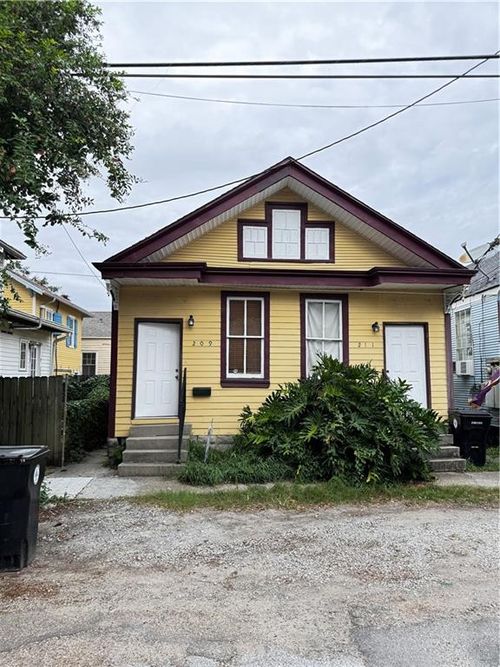 209 N Bernadotte St, New Orleans, LA, 70119-4307 | Card Image
