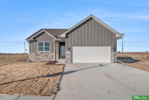 9604 N 167th Ave, Bennington, NE, 68007-2869 | Card Image