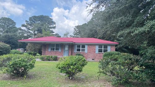 121 Franklin St, Walterboro, SC, 29488-9103 | Card Image