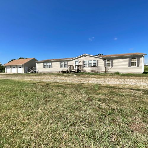 10135 County Road 8010, West Plains, MO, 65775-5742 | Card Image