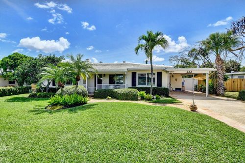 222 S Seacrest Cir, Delray Beach, FL, 33444-4241 | Card Image