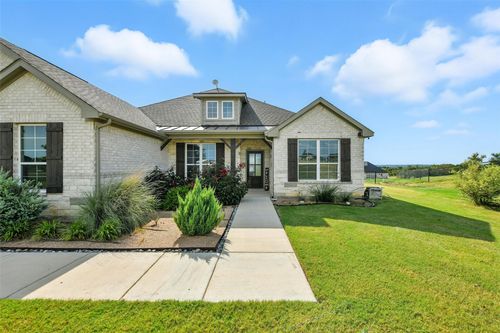 1089 Flagstone Dr, Weatherford, TX, 76085-3935 | Card Image