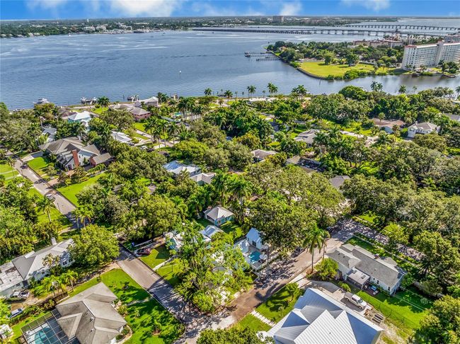 2208 3 Rd Ave W, House other with 2 bedrooms, 2 bathrooms and null parking in BRADENTON FL | Image 5