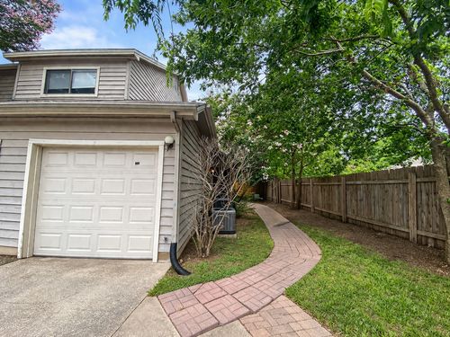 apt-d-8704 Schick Rd, Austin, TX, 78729-5449 | Card Image