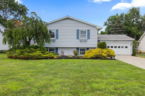 4613 Galloway Rd, Sandusky, OH, 44870-7136 | Card Image