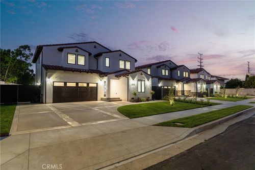 1315 Oakheath Dr, Harbor City, CA, 90710 | Card Image