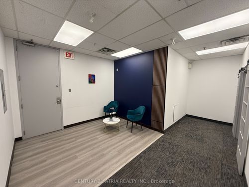 204-716 Gordon Baker Rd, Toronto, ON, M2H3B4 | Card Image