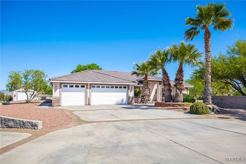 797 S Pennington Pl, Kingman, AZ, 86401-7504 | Card Image