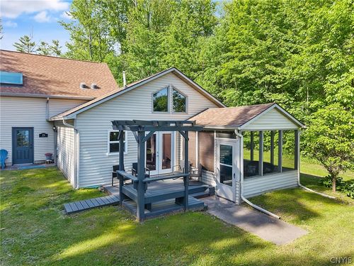 29 Fawn Rd, Bernhards Bay, NY, 13028-4154 | Card Image