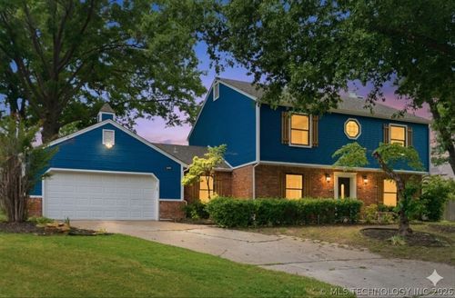 6204 77th Pl, Tulsa, OK, 74136-8531 | Card Image