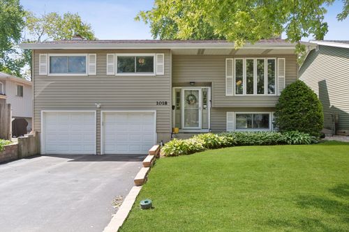 1018 Dawes Ave, Wheaton, IL, 60189-6618 | Card Image